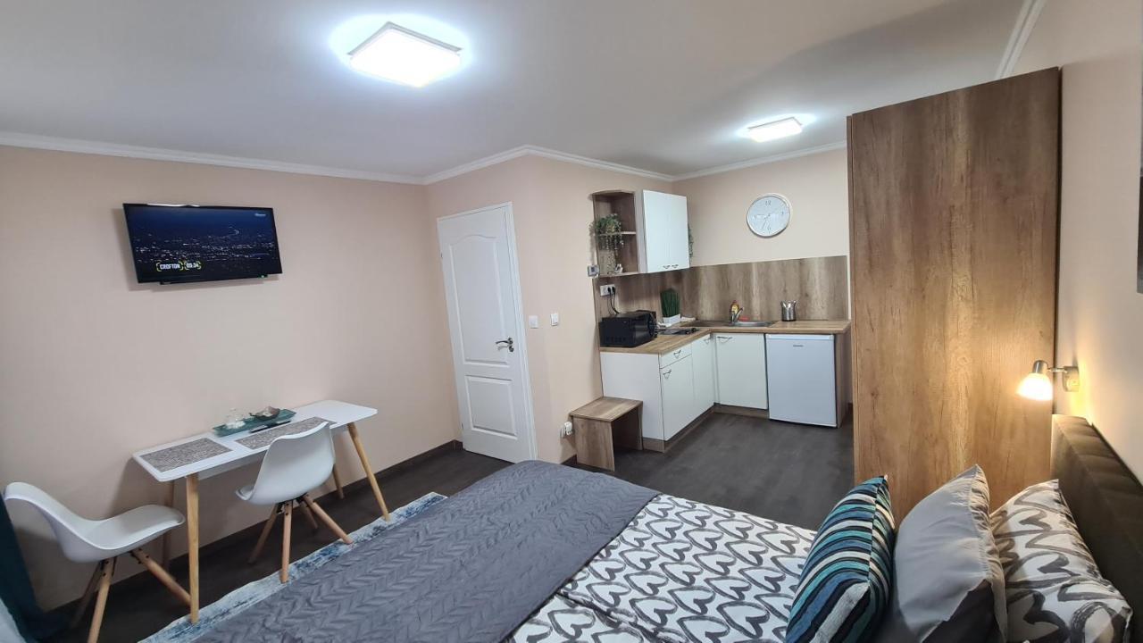 Lucsony Apartman Mosonmagyaróvár المظهر الخارجي الصورة