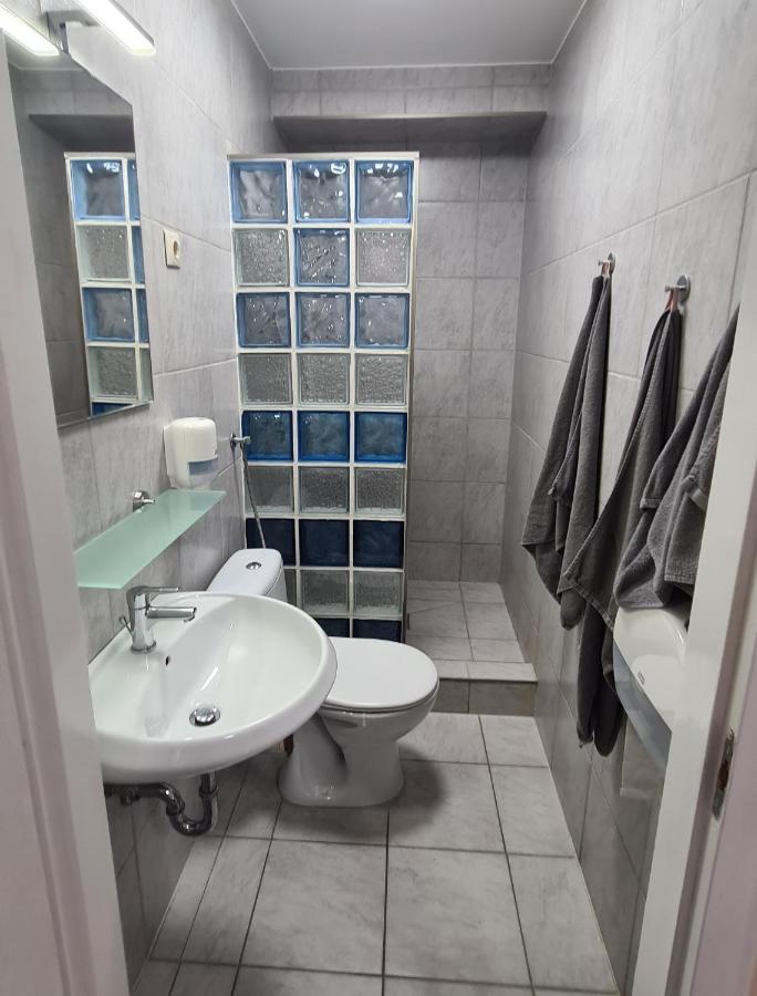Lucsony Apartman Mosonmagyaróvár المظهر الخارجي الصورة