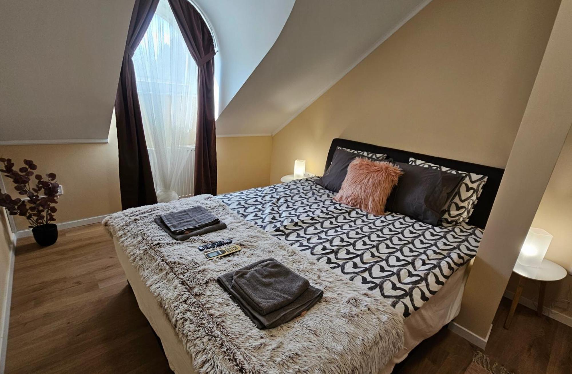 Lucsony Apartman Mosonmagyaróvár المظهر الخارجي الصورة