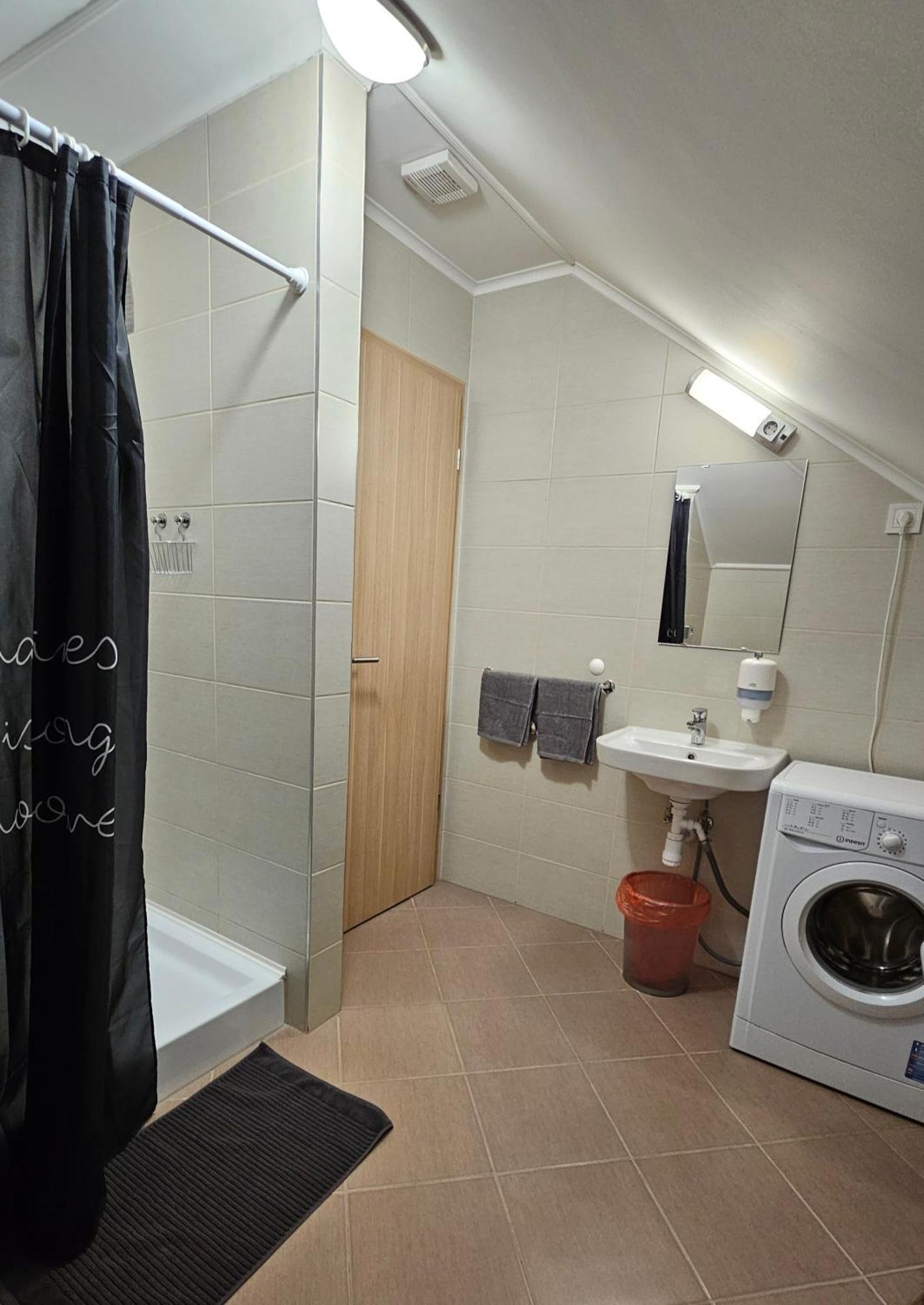 Lucsony Apartman Mosonmagyaróvár المظهر الخارجي الصورة