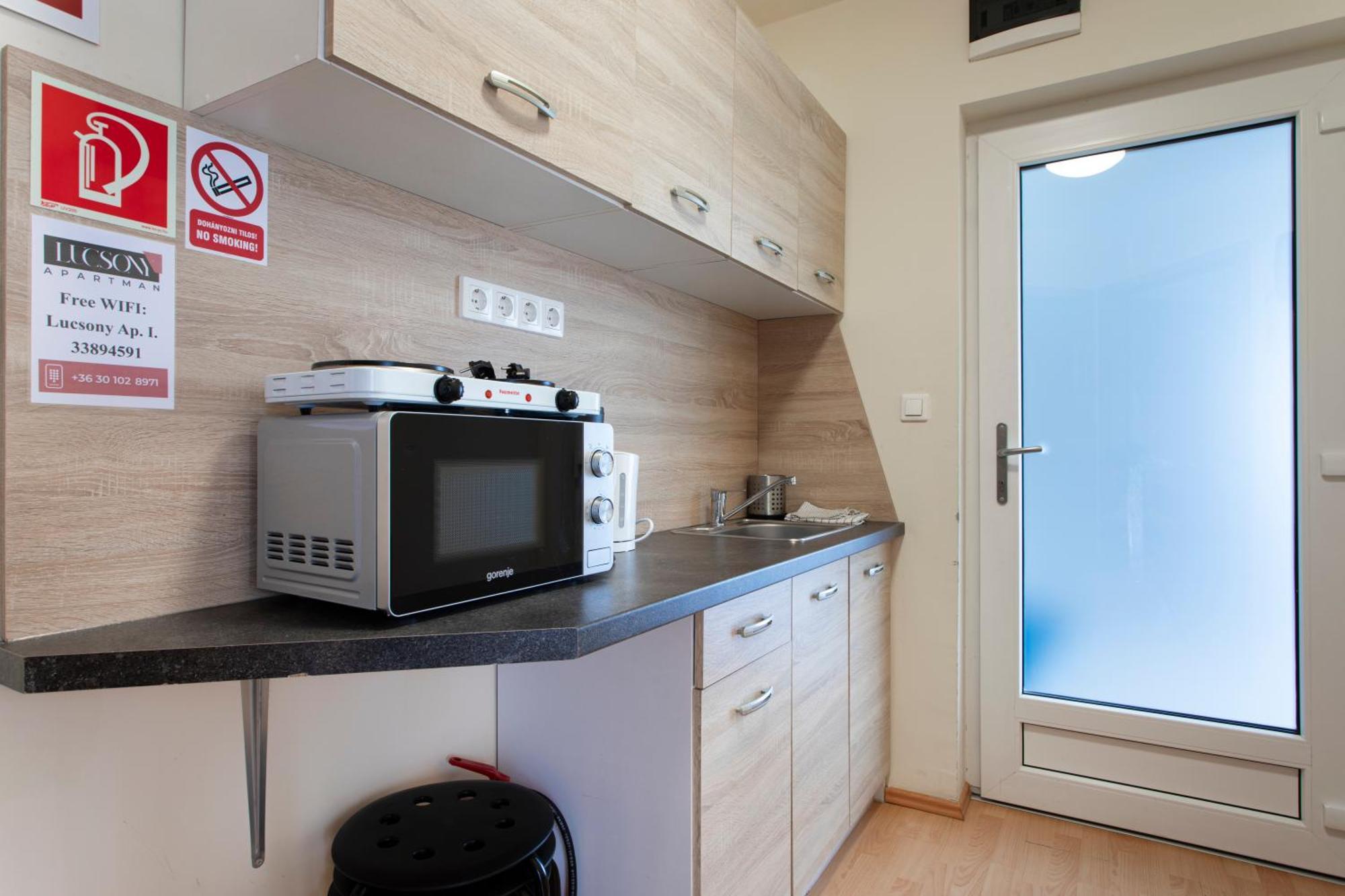 Lucsony Apartman Mosonmagyaróvár المظهر الخارجي الصورة
